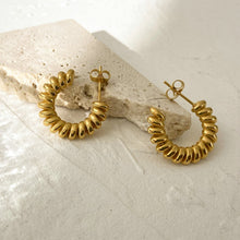 Load image into Gallery viewer, simple gold retro earrings trendy minimalist bright aesthetic
